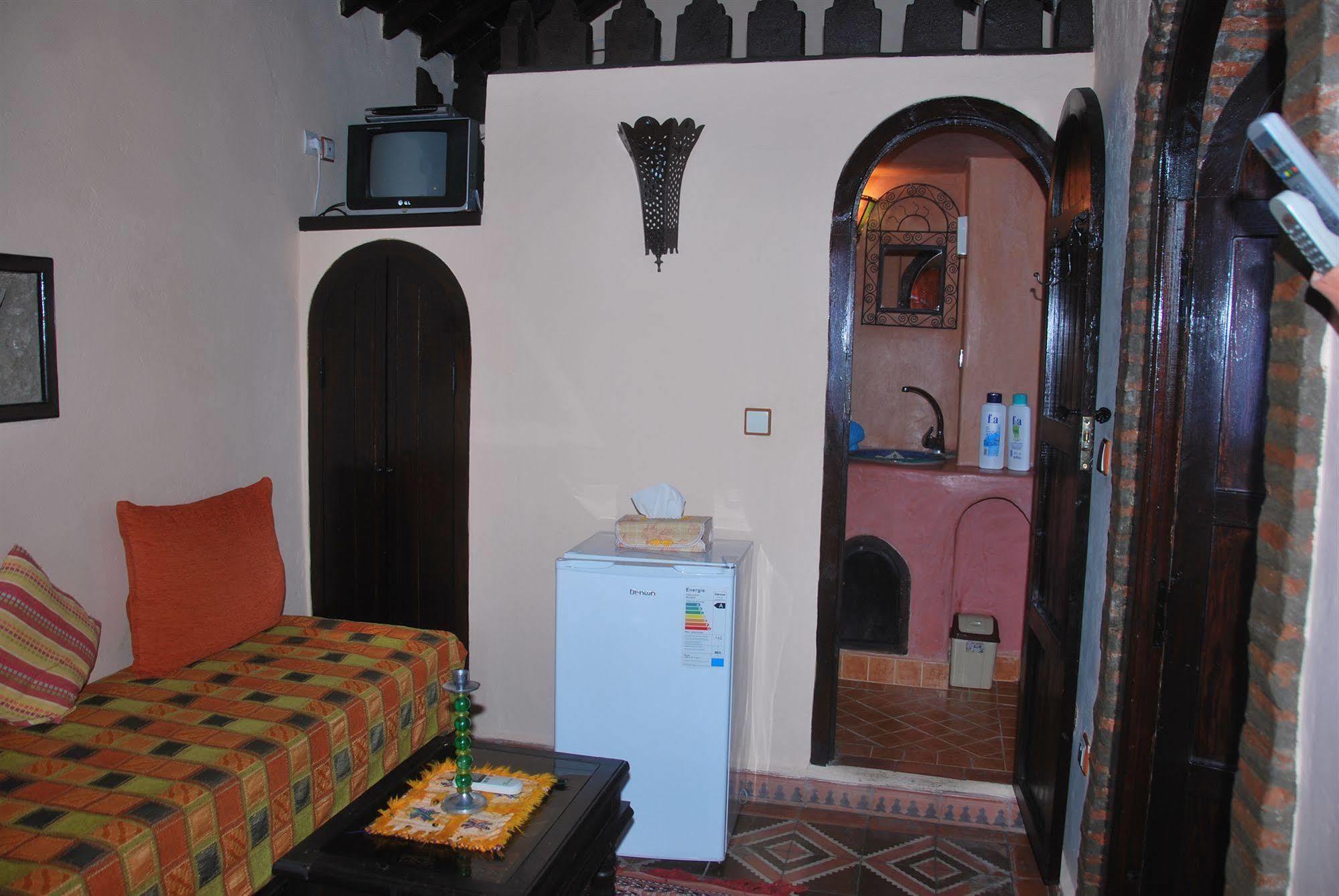 Dar Zman Bed & Breakfast Чефчауен Екстериор снимка