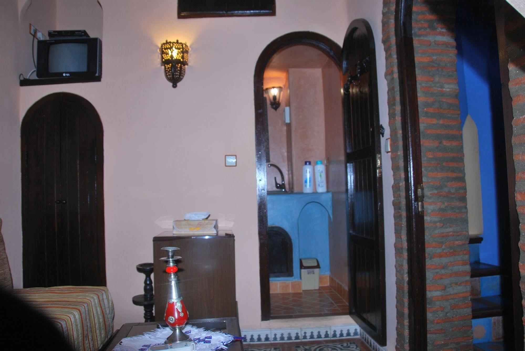 Dar Zman Bed & Breakfast Чефчауен Екстериор снимка