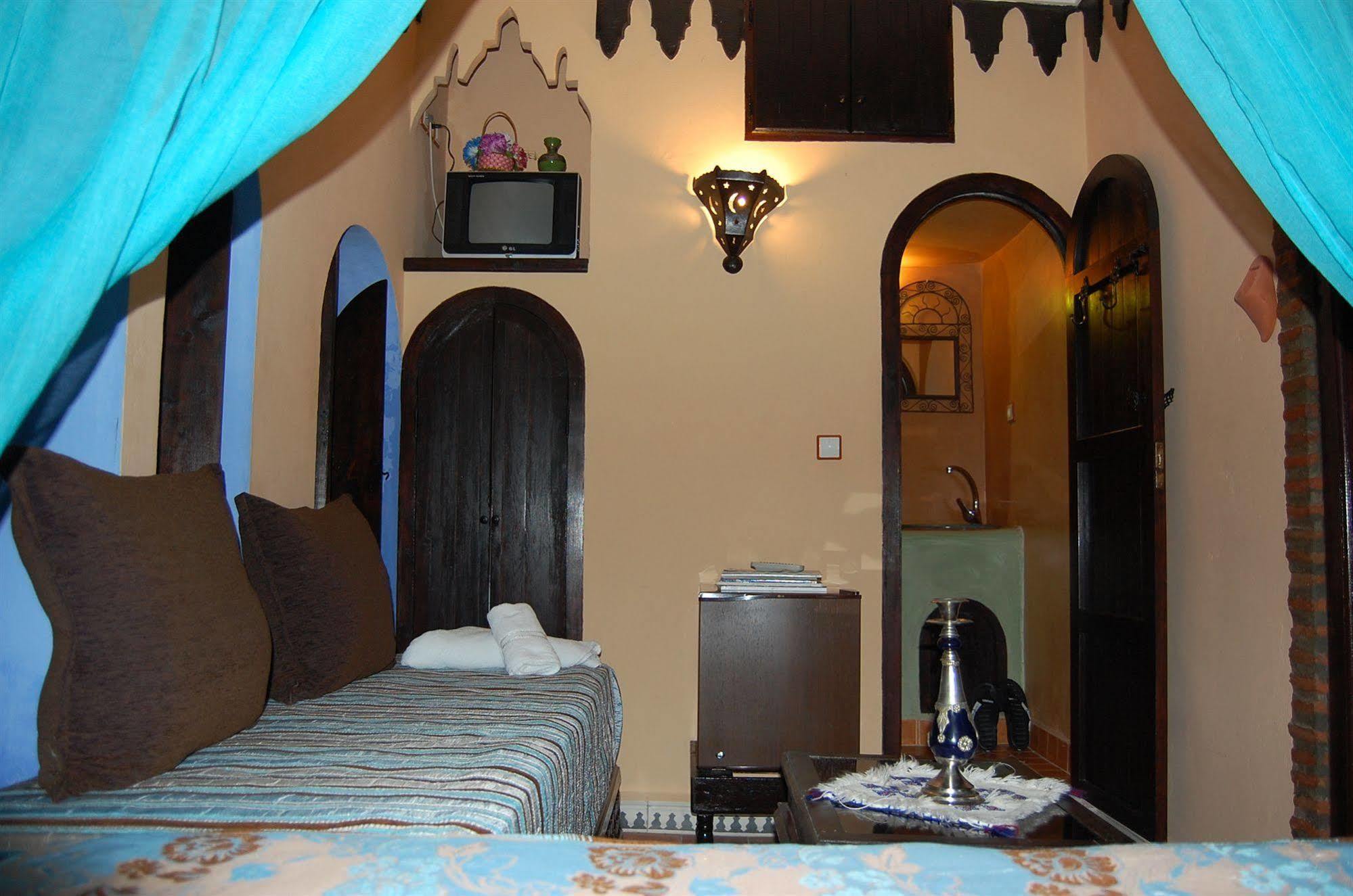 Dar Zman Bed & Breakfast Чефчауен Екстериор снимка